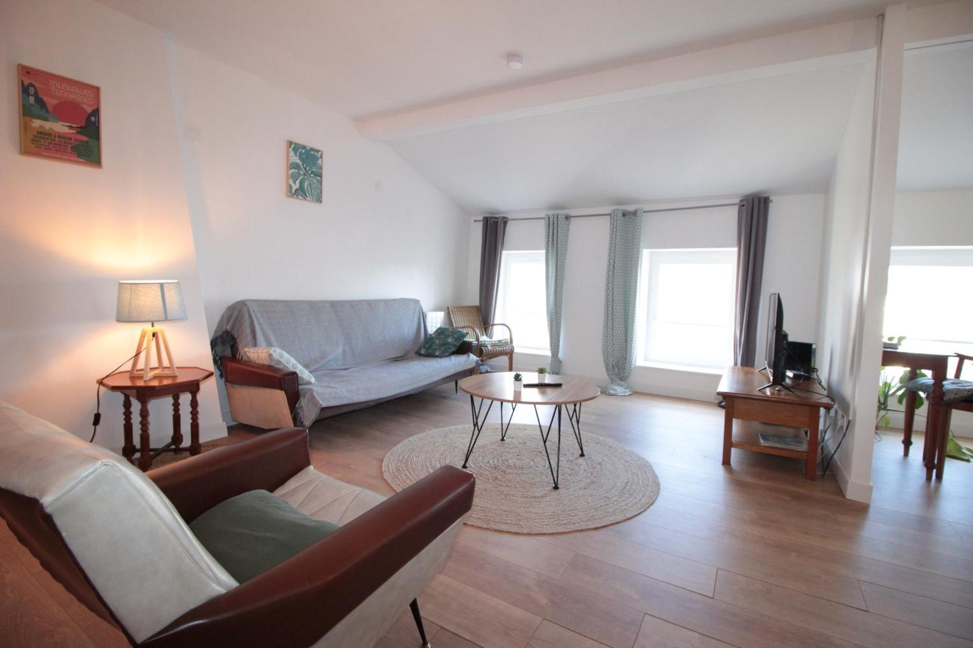 Logement Neuf "Meuse" - Hyper Centre - Parking Proche - Proche Gare - 4 Chambres - Terrasse Couverte - Wifi ! Gere Par Prestazen'Services Verdun Exterior foto